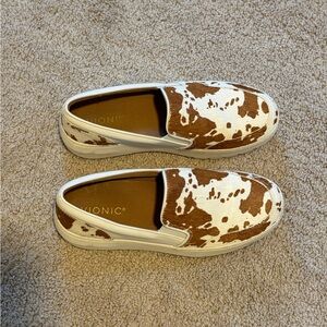 Vionic Cow Print Tan and White Slip-On Sneakers / Loafers